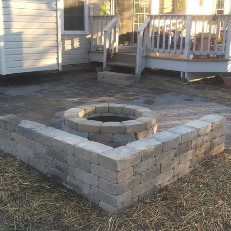 gallery-stone-patio-firepit-seating-wall