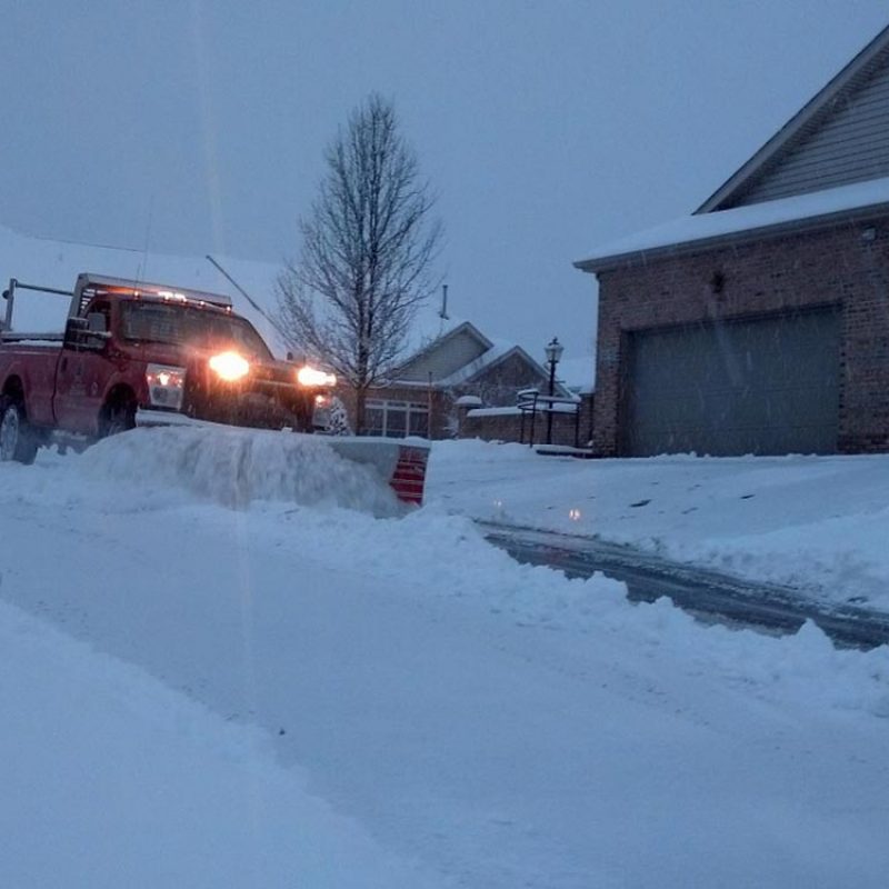 gallery-truck-plowing-snow
